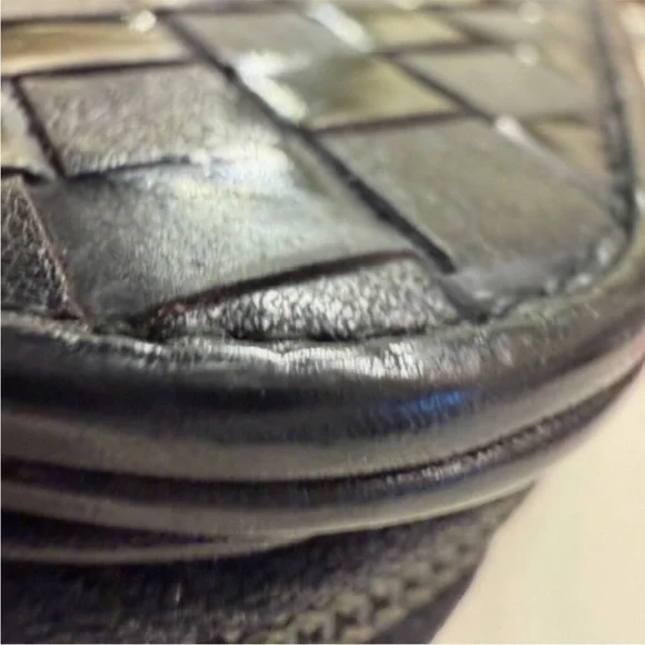 Vintage BALLY zip around lambskin, leather wallet - Picture 8 of 13